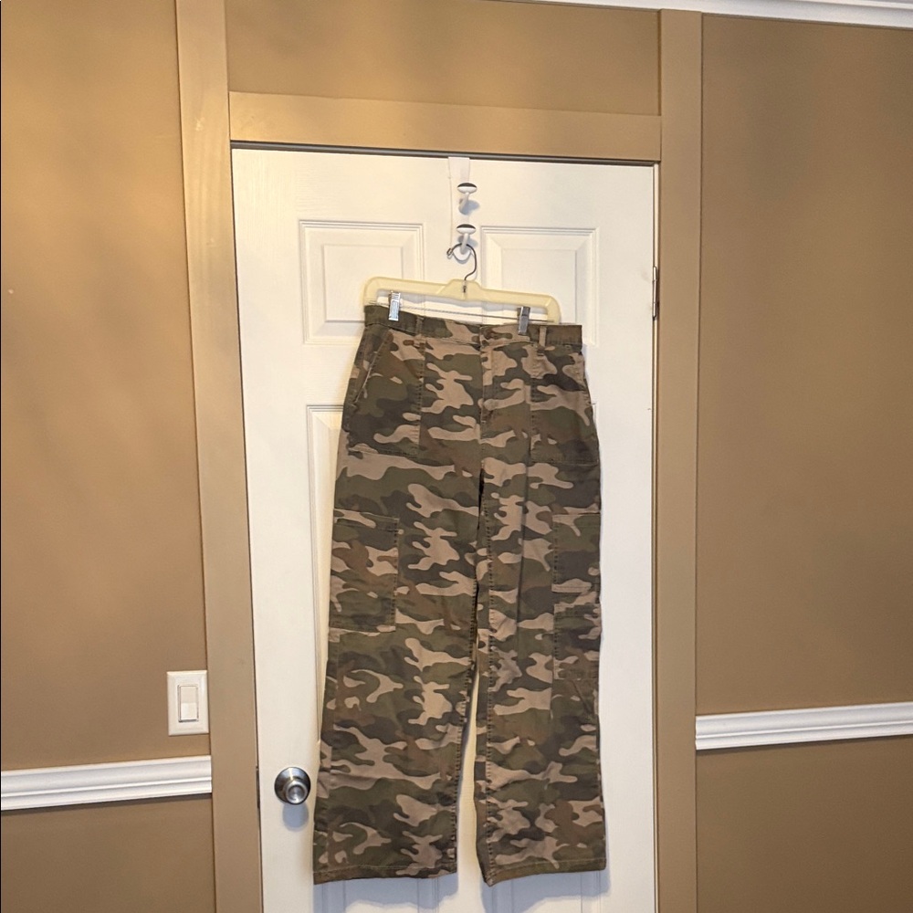 Men's Camo Cargo Pants - Green Camo